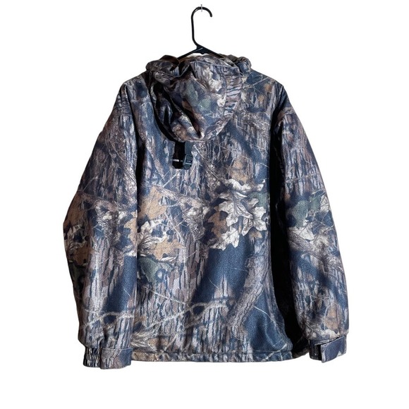 Cabela's Dry-Plus lined camo pull over w/hood and pockets. XL reallywarm-heavy - Picture 2 of 3